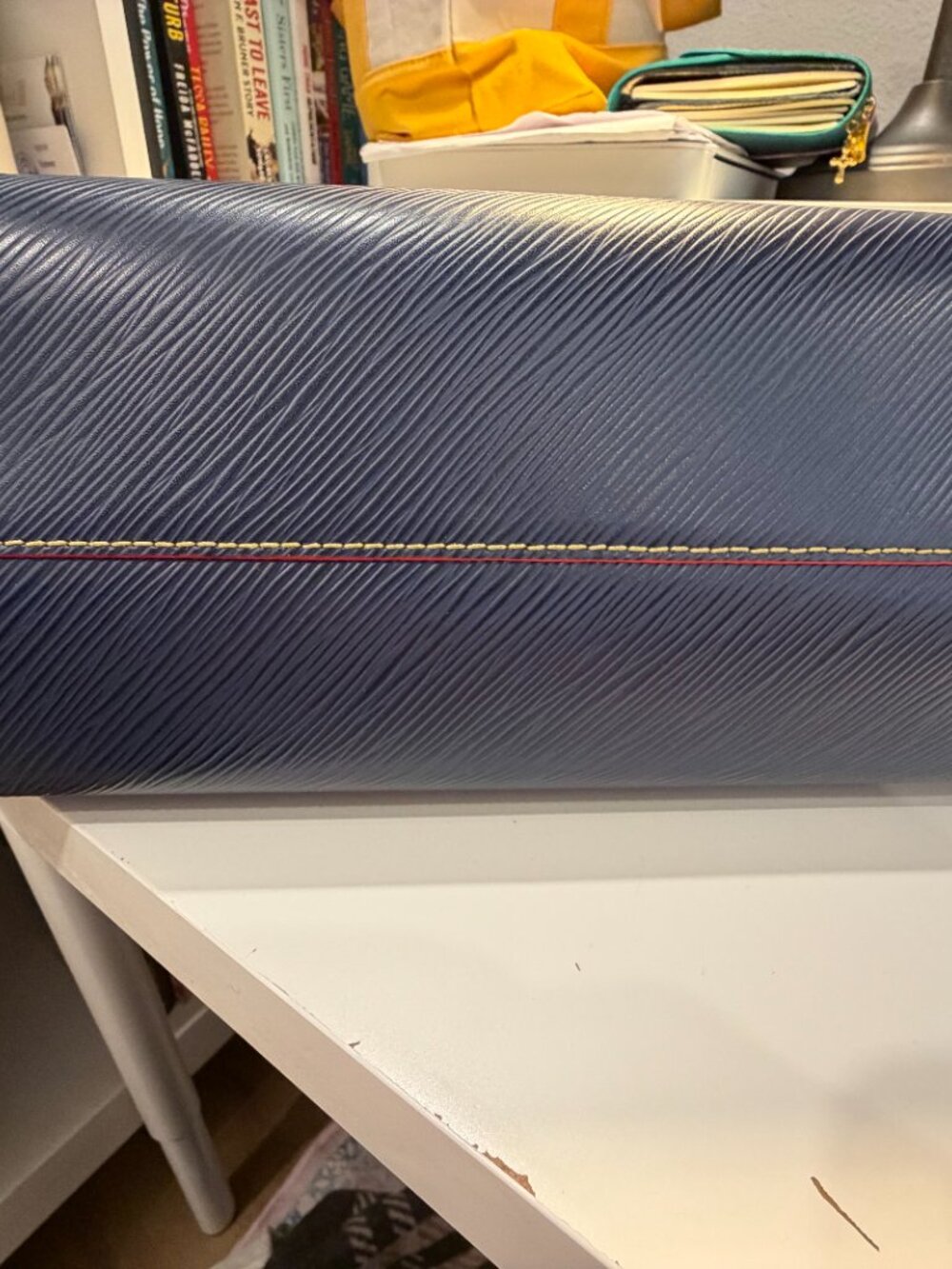 Louis Vuitton EPI Twist - Navy Blue and Red - Picture 5 of 11